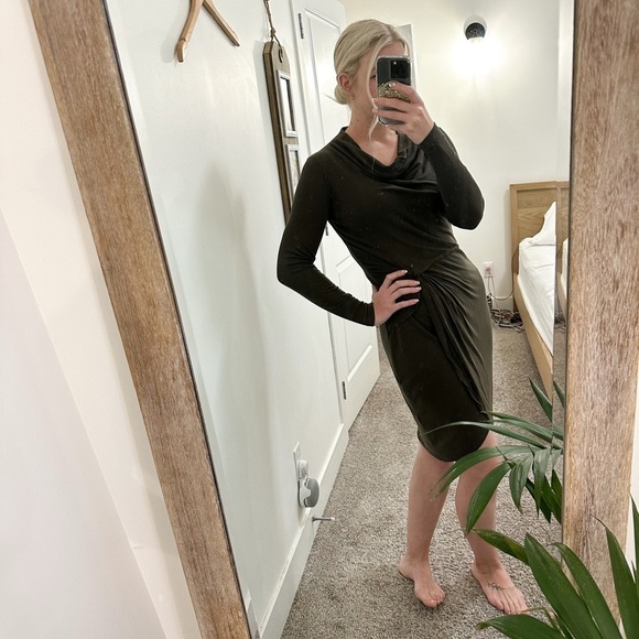 Ted BAKER Neyda Olive Long Sleeve Draped Jersey Knit Dress - Picture 6 of 16